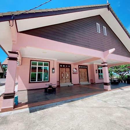 Villa Hellokitty House - Unit 1 Kuala Terengganu Exterior foto