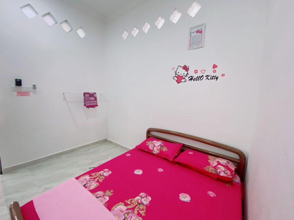 Villa Hellokitty House - Unit 1 Kuala Terengganu Exterior foto